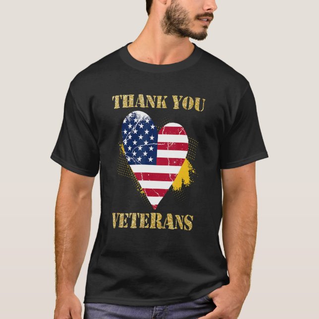 Veterans Day with American flag for Men Dad Women  T-Shirt (Vorderseite)