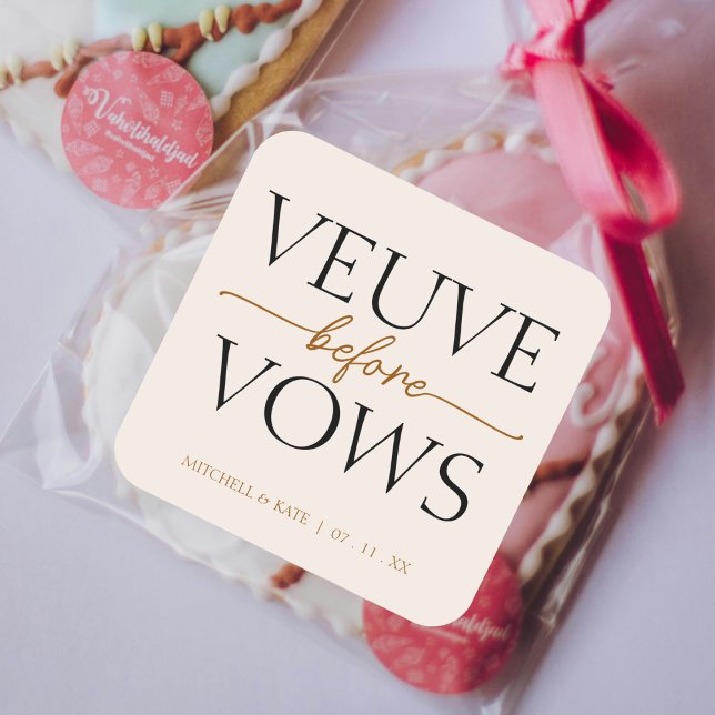 Veuve Before Vows Tan Brown Brautparty Quadratischer Aufkleber (Veuve Before Vows Tan Brown Bridal Shower Square Sticker
)
