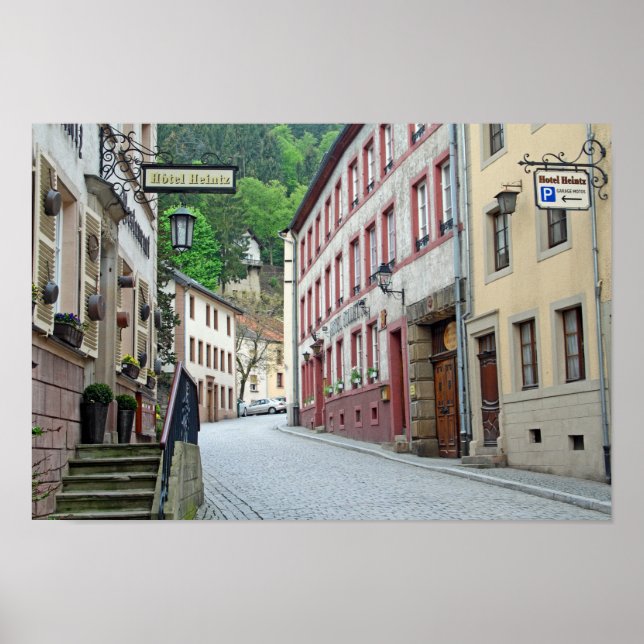 Vianden, Luxemburger Straßenszene Poster (Vorne)