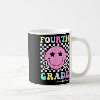 Vibes der vierten Klasse Lächeln Gesicht 4. Klasse Kaffeetasse