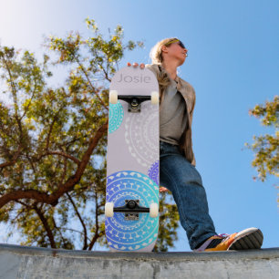 Vibrannt Aqua Blue Random Mandala auf rosa Namen h Skateboard