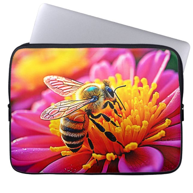 Vibrant Bee on Bloom Design Laptopschutzhülle (Vorderseite)