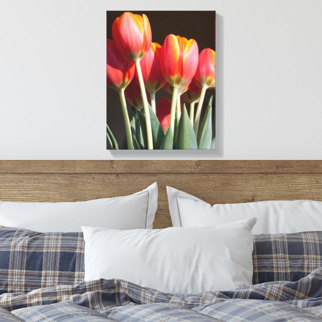 Vibrant Orange Tulip Fotografie Leinwanddruck (Insitu (Schlafzimmer))