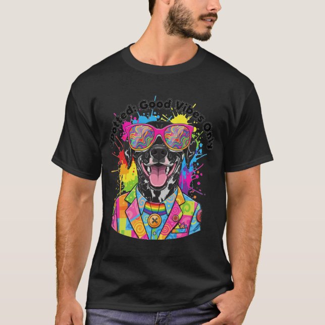 **Vibrant Pop-Art Dalmatian Dog with Rainbow Sungl T-Shirt (Vorderseite)