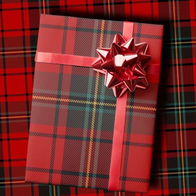 Vibrant Red and Black Scottish Tartan Plaid Geschenkpapier (Von Creator hochgeladen)