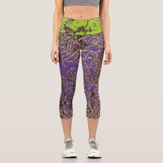 VIBRATIÖSE Capris in LILA/BRAT
