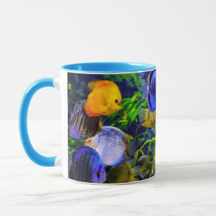 Vibrierende bunte tropische Seewasserfische Tasse