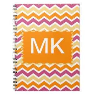 Vibrierender Stammes- Zickzack Notizblock