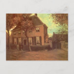 Vicarage in Nuenen von Vincent van Gogh Postkarte<br><div class="desc">Das Vicarage at Nuenen (1885) von Vincent van Gogh ist ein Vintager Post-Impressionismus der Kunstmalerei des täglichen Lebens. Eine Zuhause in einem ruhigen Wohnviertel mit einer Gruppe von Menschen, die kurz davor stehen, an die Eingangstür zu klopfen, und Bäumen, die im Hof wachsen. Ein Vikar ist der Ort, an dem...</div>