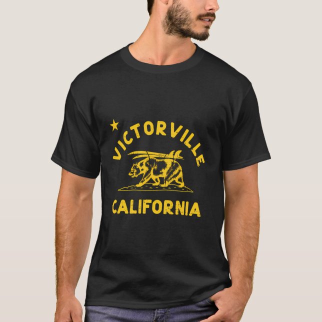 Victorville California Beach Flag Bear Surf Ca Vin T-Shirt (Vorderseite)