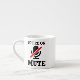 Videoanruf, Arbeit von Zuhause, Sie sind auf stumm Espressotasse