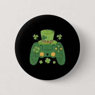 Videospiel-Controller irischer Gamer-Jungs glückli Button