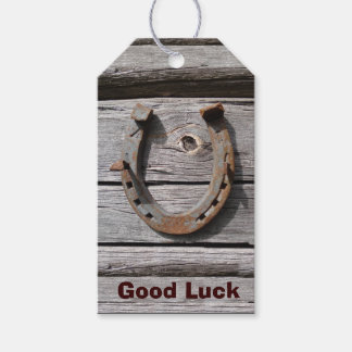 Viel Glück Horseshoe auf dem Altholz-Geschenk-Tag Geschenkanhänger