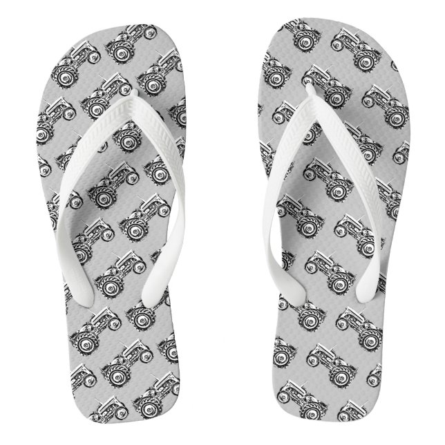 viele alte graue Gussschlepper Flip Flops (Fußbett)