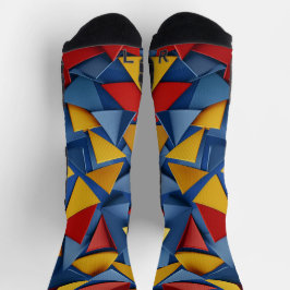 Viele Dreiecke in Rot, Gelb und Blau Socken