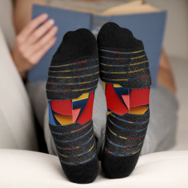 Viele Dreiecke in Rot, Gelb und Blau Socken