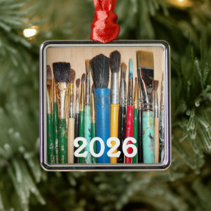 Viele farbige Farbpinsel Ornament Aus Metall