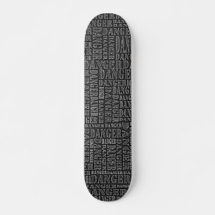 Viele Gefahren III - Schwarz Skateboard