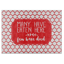 Viele haben hier gegessen, nur wenige sind gestorb schneidebrett