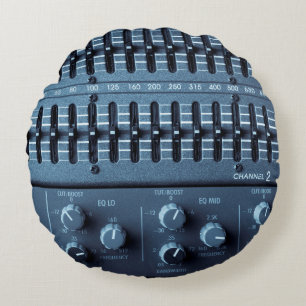 Viele Knöpfe an einem Soundmischer in einem Aufnah Rundes Kissen