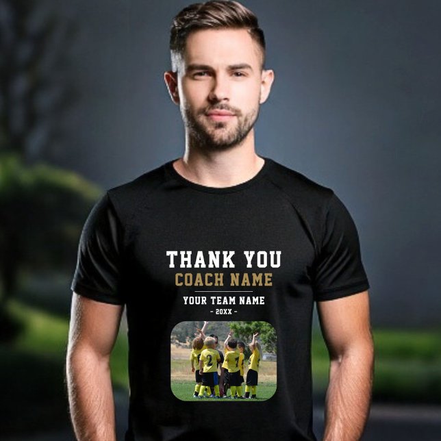 Vielen Dank Coach Team Name Foto T-Shirt (Von Creator hochgeladen)