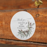 Vielen Dank Winter Foliage Weihnachtscotton Hochze Runder Aufkleber<br><div class="desc">Dieses Design kann in dem Bereich personalisiert werden, der durch das Ändern des Fotos und/oder Textes zur Verfügung gestellt wird. Sie können auch angepasst werden, indem Sie auf Vorlage personalisieren klicken und dann auf die Schaltfläche klicken, um weitere Optionen anzupassen, um die Hintergrundfarbe zu löschen oder zu ändern, Text hinzuzufügen,...</div>
