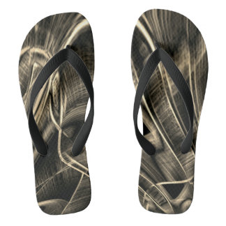 Vielfältig aussehend wie gebrannter Kiefer mit Gro Flip Flops