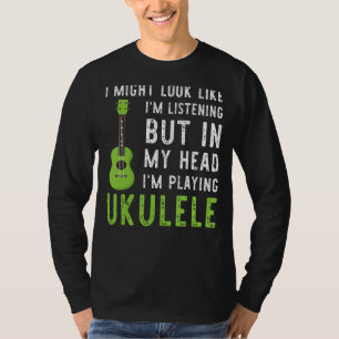 Vielleicht sieht es aus, als würde ich in meinem K T-Shirt