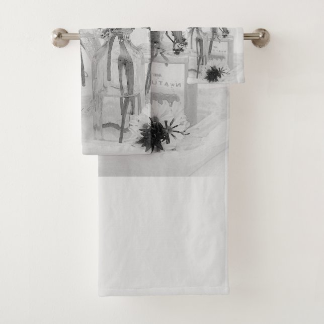 Vier Flaschen und weiße Blume Badhandtuch Set (Insitu)