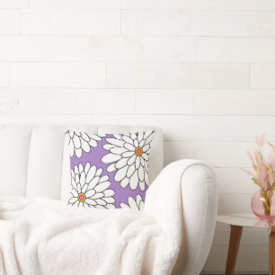 Vier Hand Zinnias Lavendel Hintergrund Kissen