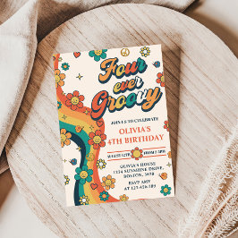 Vier je Groovy Retro Regenbogen 4. Geburtstag Einladung