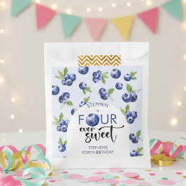 Vier je süße Heidelbeeren Kindergeburtstag Geschenktütchen