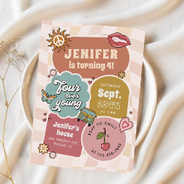 Vier Junge Groovy Daisy 4. Geburtstag Party Einladung