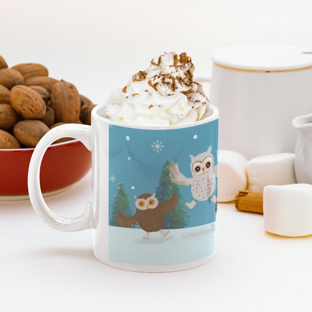 Vier kleine Owls gehen Ice-Skaten Kaffeetasse (Von Creator hochgeladen)