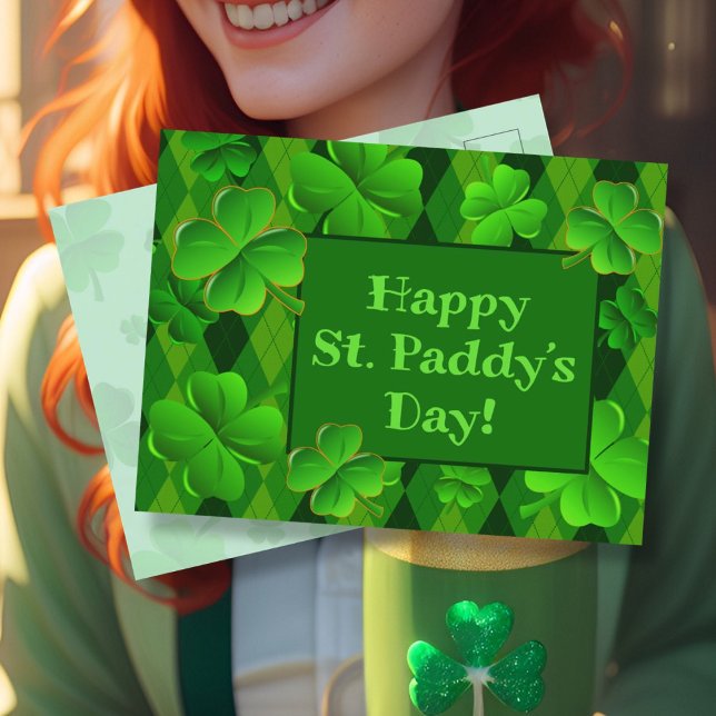 Vier Leaf Clovers Happy St Paddys Day Postkarte (Von Creator hochgeladen)