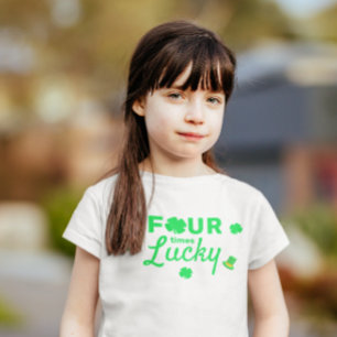 Vier Mal Glück 4. Geburtstag Kleinkind T-shirt
