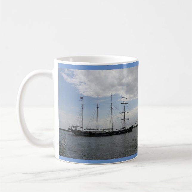 Vier Master-Ship-Kaffee-Tasse Kaffeetasse (Links)