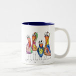 Vier Niedliche Whimsikfarbige Vögel Zweifarbige Tasse<br><div class="desc">Das ist ein originelles gemischtes Bild von vier skurrilen,  farbenfrohen Vögeln.</div>