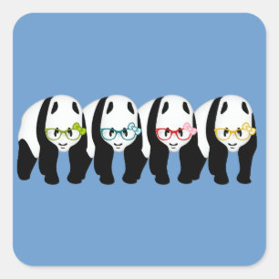 Vier Pandas mit Brille Quadratischer Aufkleber