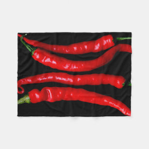 Vier rote Chilischoten fba Fleecedecke