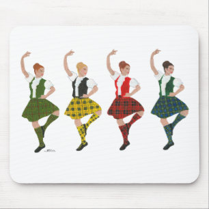 Vier schottische Highland-Tänzer Mousepad