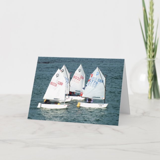 Vier Segelboote von Optimist Feiertagskarte (Vorderseite)
