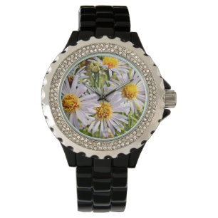 Vier Tageszeitungen Armbanduhr