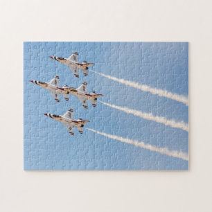 Vier Thunderbirds F-16 fliegen in nahe Bildung Puzzle