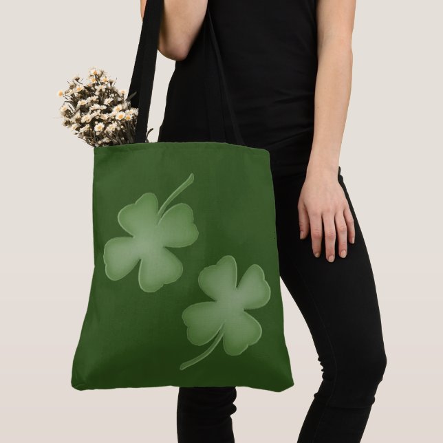 vierblättriges Kleeblatt Grüne Tasche (Von Nahem)