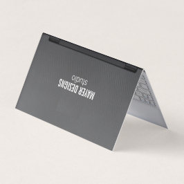 vierseitig gefalteter Laptop-Bildschirm Visitenkarten