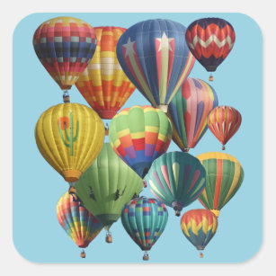 Vierzehn Heißluftballons auf Light Blue Quadratischer Aufkleber