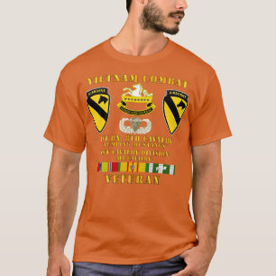 Vietnam Combat Vet w 1. Bn 8. Cav 1. Cav Div Ju T-Shirt