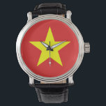 Vietnam Flag Yellow Star Armbanduhr<br><div class="desc">Die vietnamesische Fahne auf Vintager Uhr für ihn. Passende Accessoires,  Zuhause-Produkte,  Elektronik,  Büroprodukte und mehr... </div>