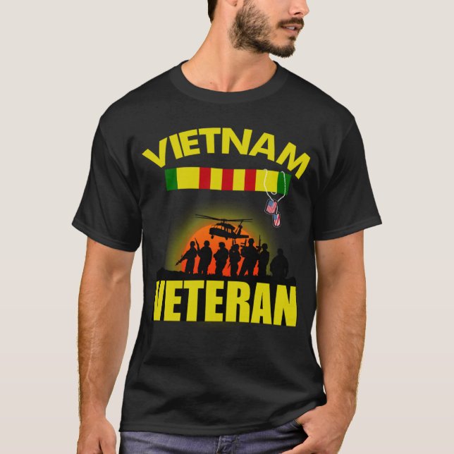 Vietnam Veteran in Erinnerung an Vietnam Veteran T-Shirt (Vorderseite)